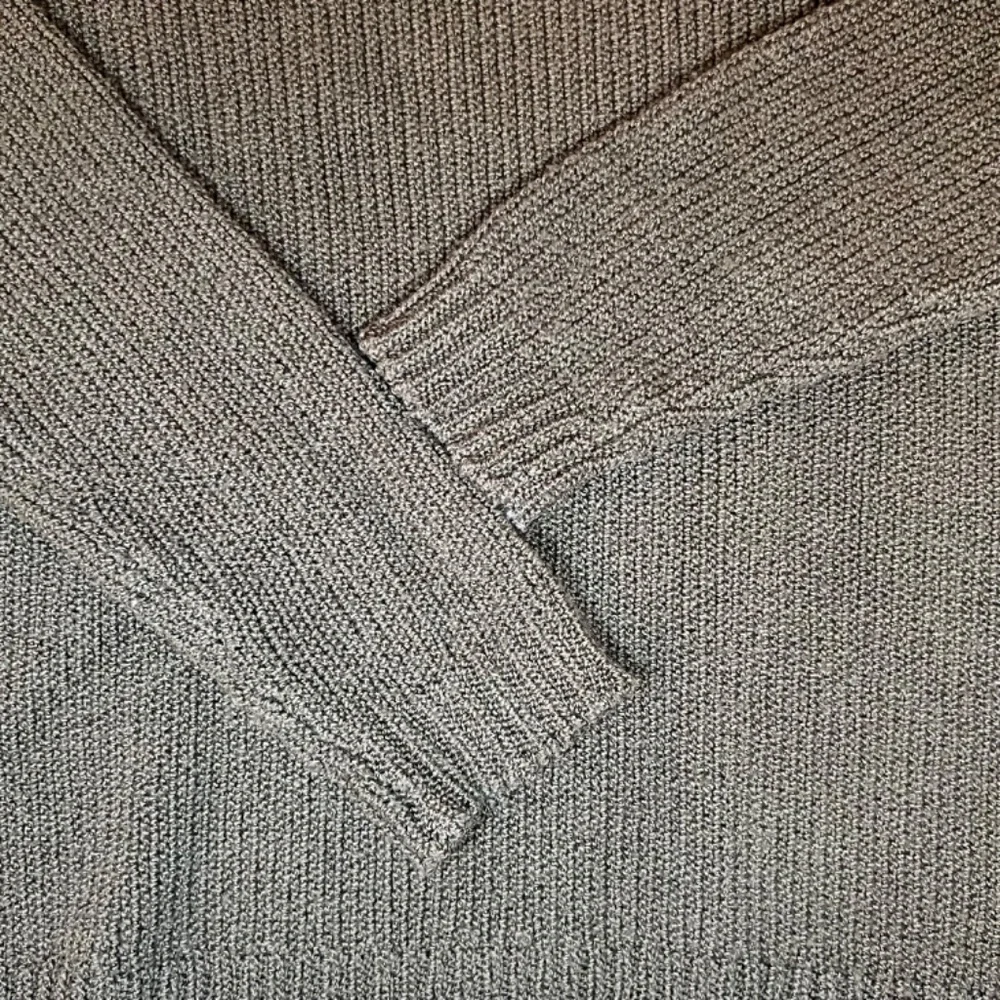 Theory Womens Black Cable Knit Wool Crew Neck Pullover Sweater Top Size P - Picture 5 of 10